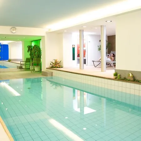 Ambassador Hotel 4*